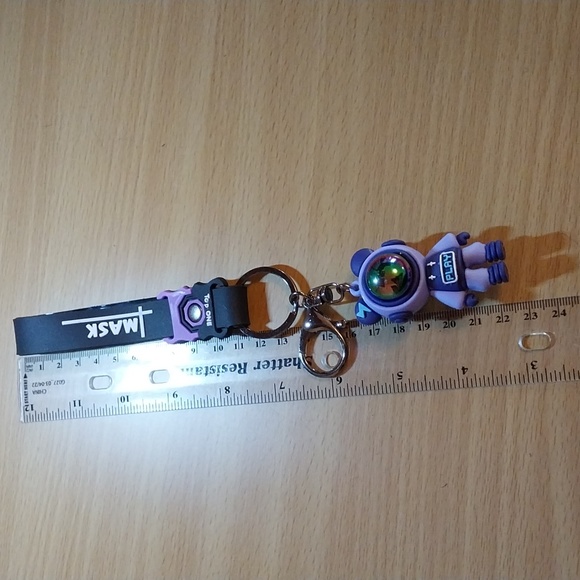 Bear Key chain. Bear Astronaut  Key chain. - Picture 4 of 5